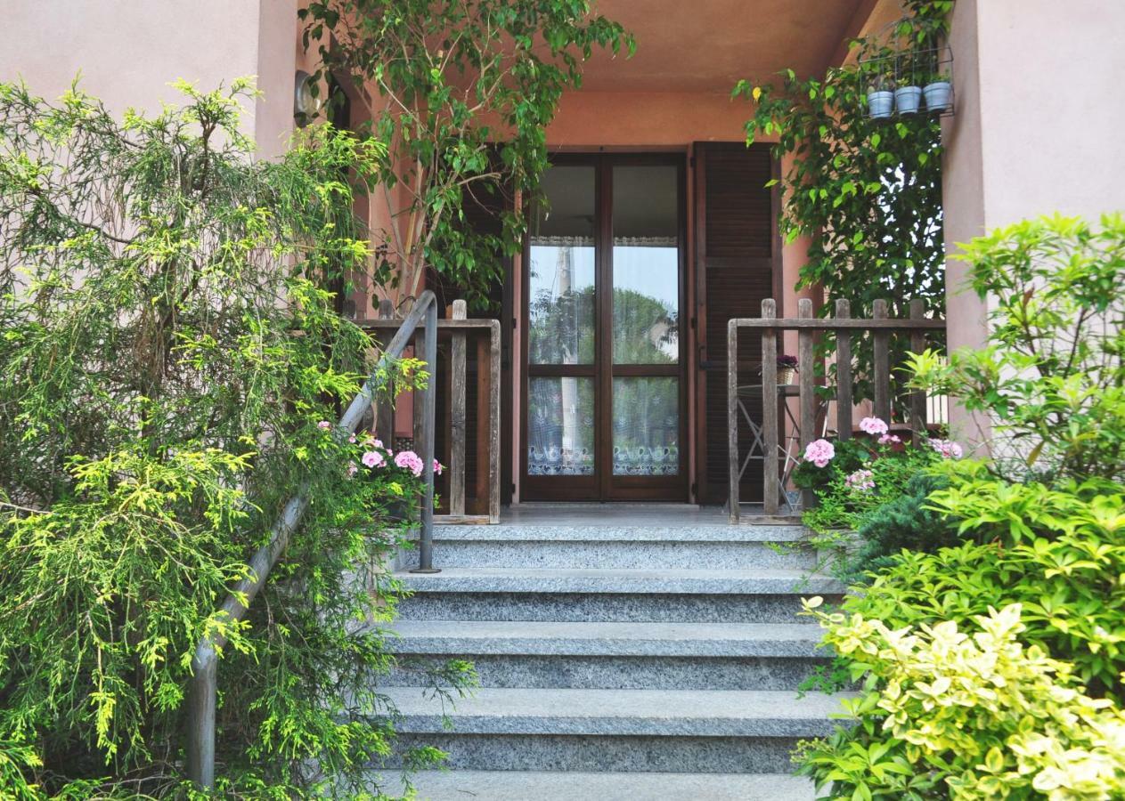 Ca' Rosa Bed & Breakfast Malnate Экстерьер фото