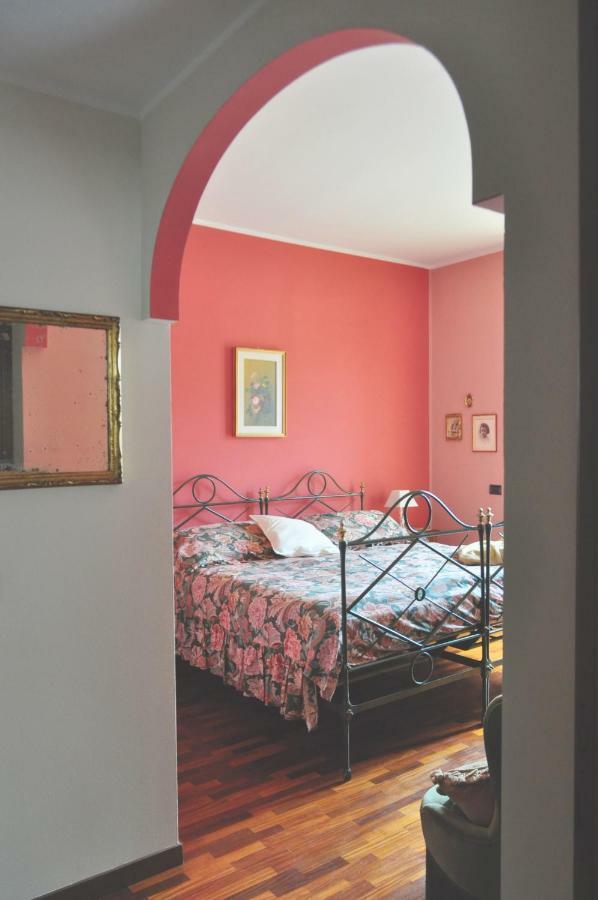 Ca' Rosa Bed & Breakfast Malnate Экстерьер фото