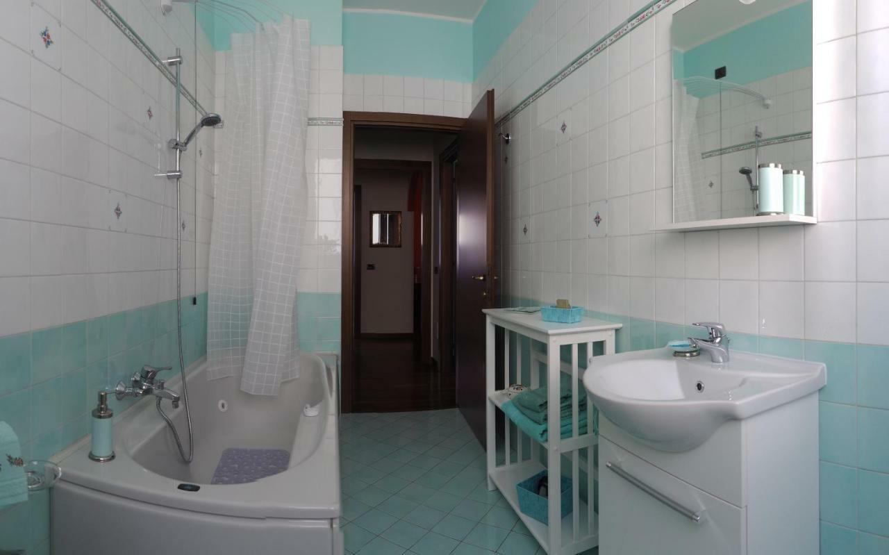 Ca' Rosa Bed & Breakfast Malnate Экстерьер фото